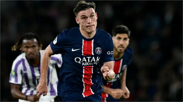 Solusi Lini Tengah Manchester United?! Setan Merah Semakin Dekat Amankan Jasa Manuel Ugarte Dari PSG 🥅⚽