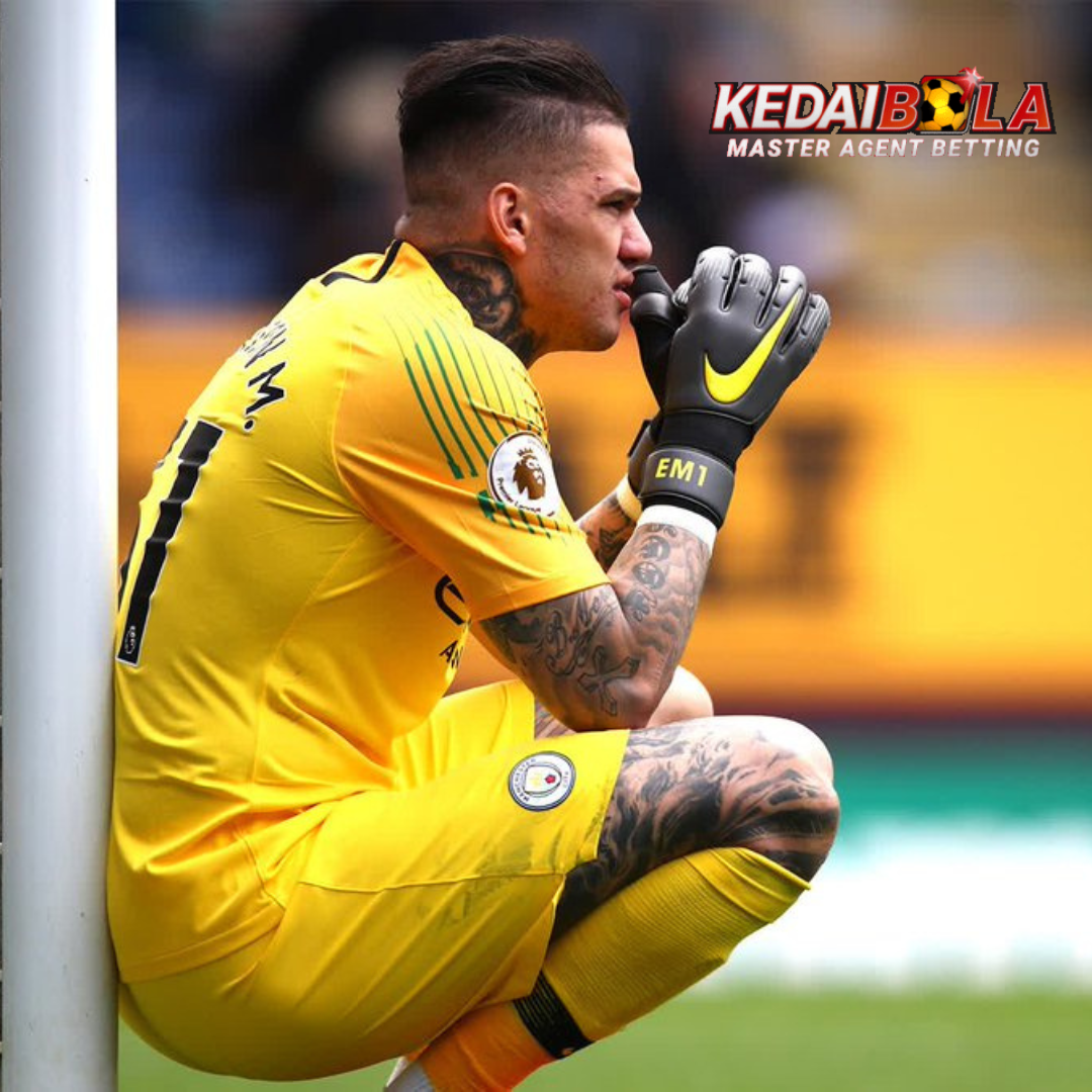 Ederson kini tercatat sebagai salah satu kiper EPL dengan koleksi assist terbanyak.