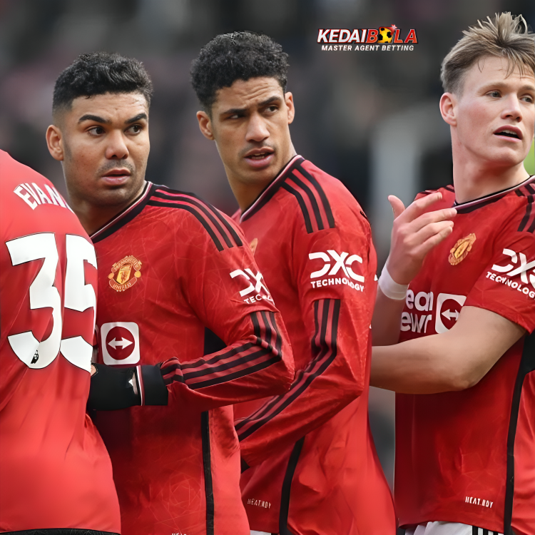 Setan Merah memberondong gawang Barnsley di pertandingan putaran ketiga Piala Liga, dengan Rashford, Garnacho dan Eriksen masing-masing cetak brace.