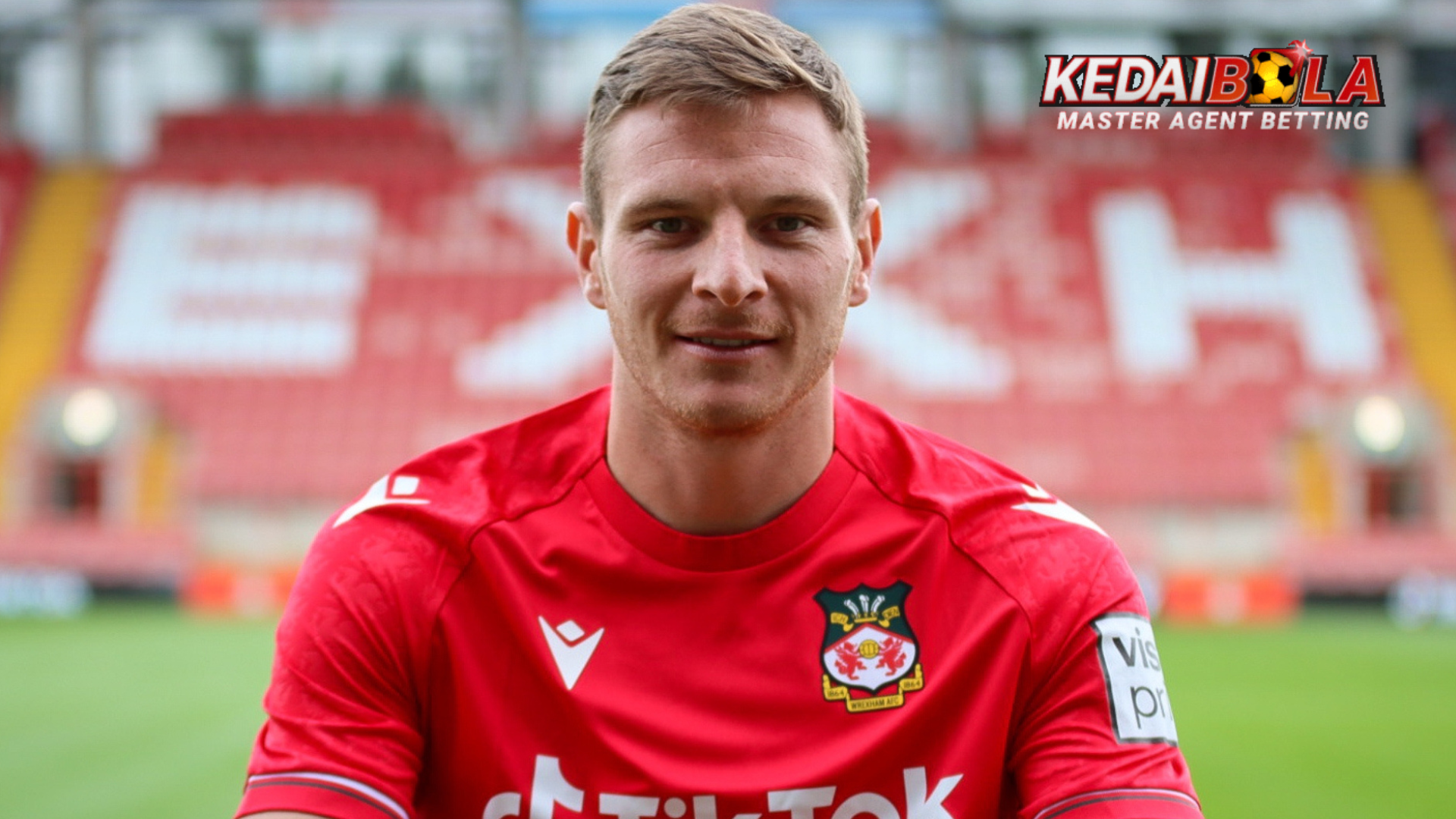 Penyerang Wrexham Paul Mullin kembali masuk dalam starting XI dan kembali mencetak gol pada hari Sabtu saat tim asuhan Phil Parkinson menang di Rotherham.