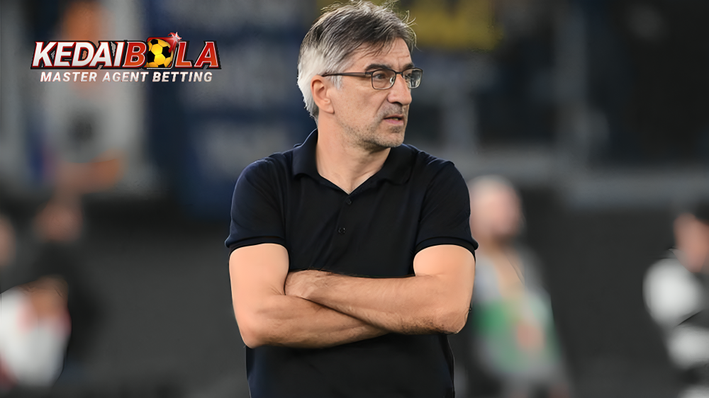 Roma dalam kekacauan saat manajer Ivan Juric terlibat pertengkaran fisik dengan pemainnya sendiri saat dipermalukan 5-1 oleh Fiorentina & kini terancam dipecat setelah hanya 40 hari