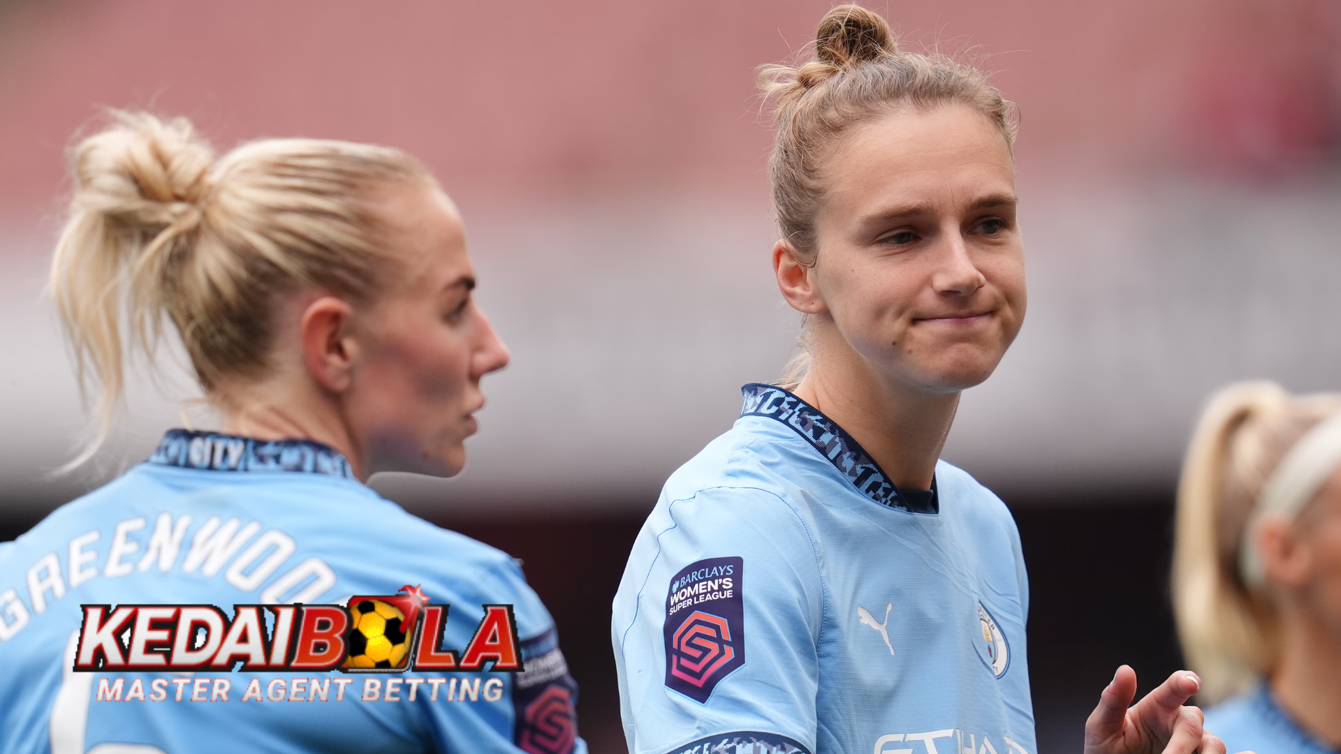 Vivianne Miedema menjalani operasi lagi untuk memperbaiki cedera lutut kronis saat Man City mengeluarkan kabar terbaru tentang kondisi penyerang bintangnya