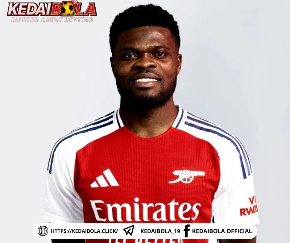 Mikel Arteta Indikasikan Arsenal Bakal Pertahankan Thomas Partey