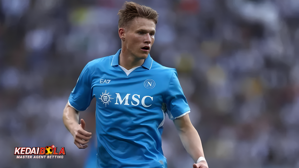Scott McTominay masuk dalam nominasi pemain terbaik Serie A setelah mantan bintang Man Utd tersebut dinominasikan sebagai gelandang setelah musim debut yang mengagumkan bersama tim favorit juara Napoli